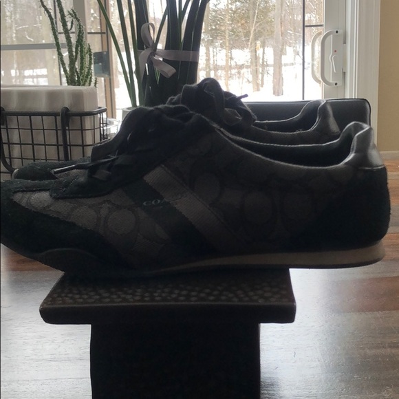 COACH - Kelson Monogram Sneakers (8.5) - Picture 3 of 10